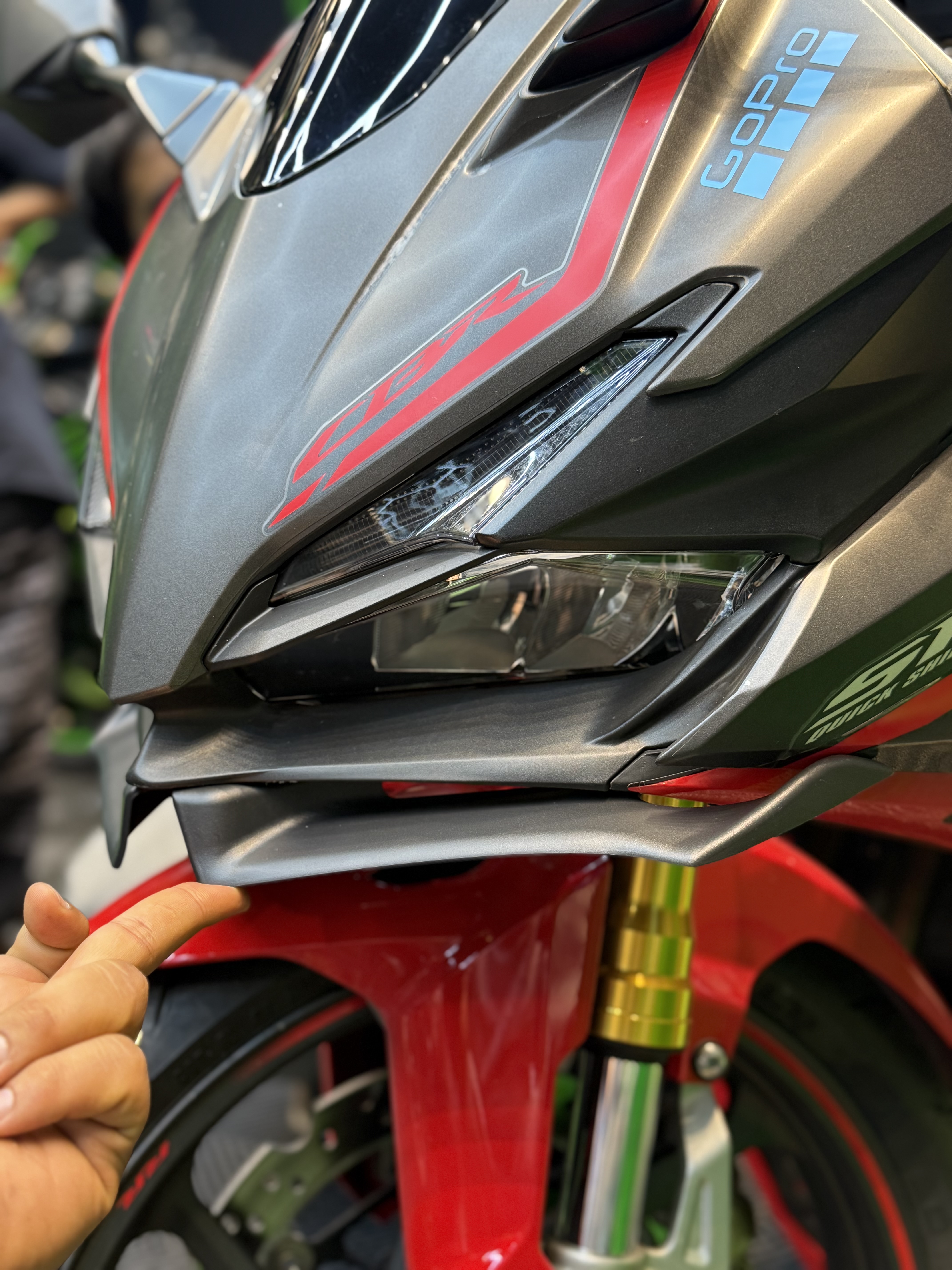 کایت زیرچراغ هندا cbr250rr مشکی مات